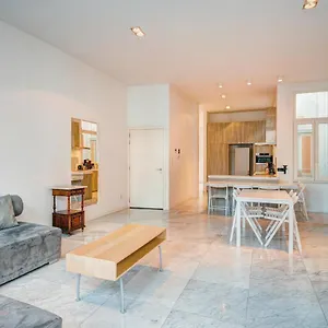 Three Bedroom Marble In The Heart Of Appartement