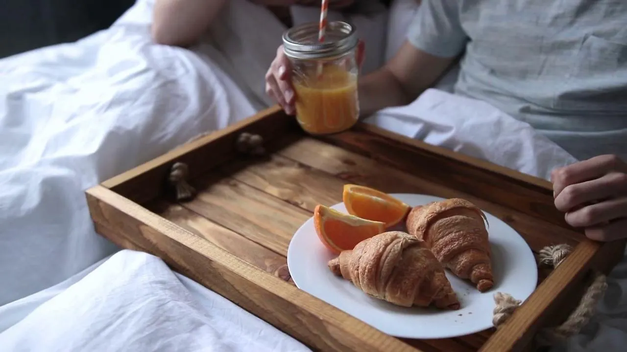 U Eat & Sleep Antwerp Hotel